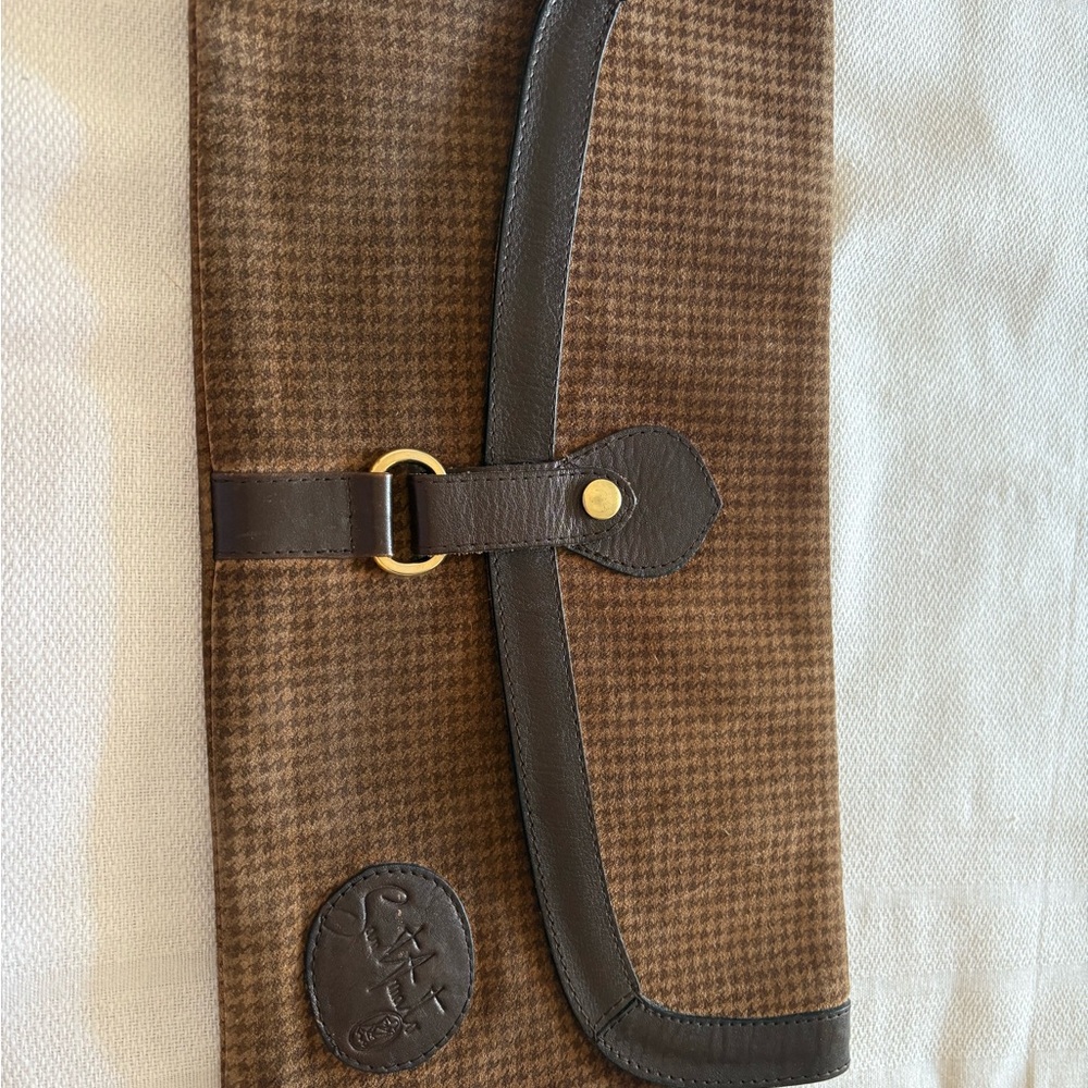 Vintage Brown Leather and Suede Envelope Clutch with Classic Design